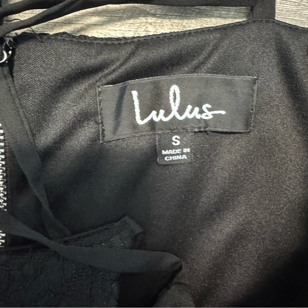 Lulu's Way with Words Black Lace Skater Dress NWT Womens Sz. S - Picture 11 of 13